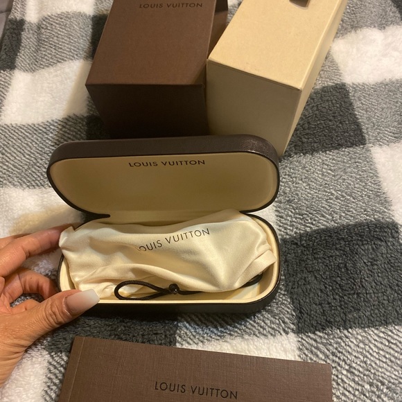 Monogram Grease SunGlasses Original - Picture 3 of 5